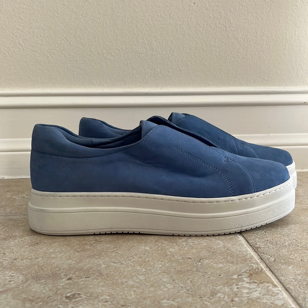 J/Slides Blue Suede Like New Platform Slip-Ons